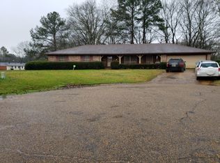 5031 Thornwood Pl, Jackson, MS 39206