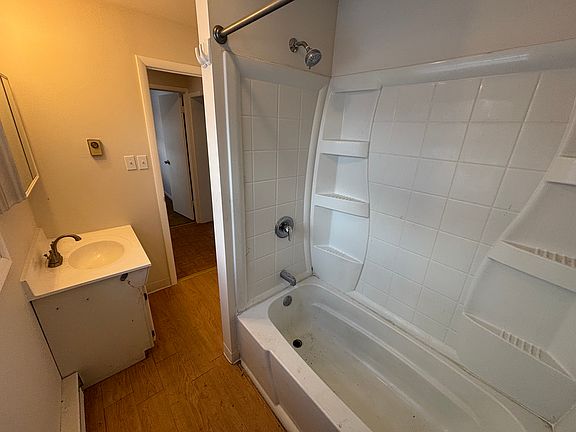 4th image of 1222 Tilghman St #1