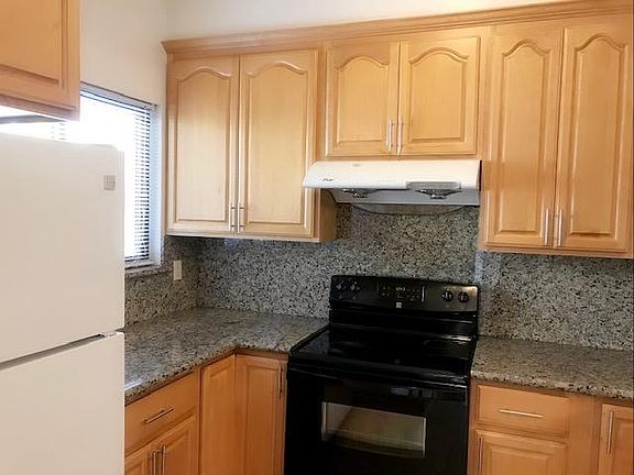 4th image of 4671 Albany Cir APT 122