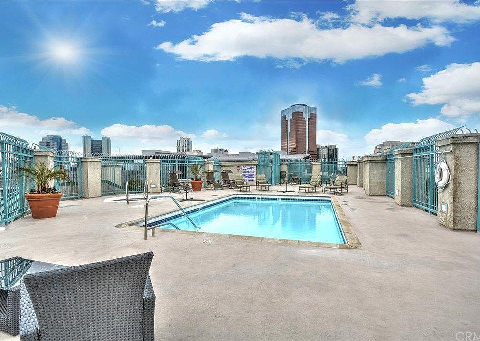 1st image of 640 W 4th St Unit 208