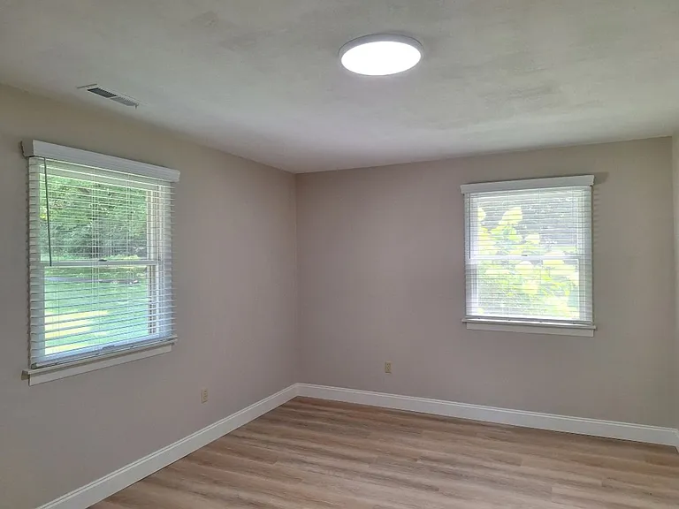 6826 Dorchester Dr — Photo 56