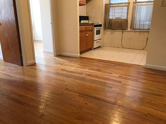 3rd image of 34-20 44th St #1R