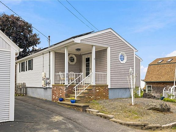 3rd image of 201 Randolph Ave