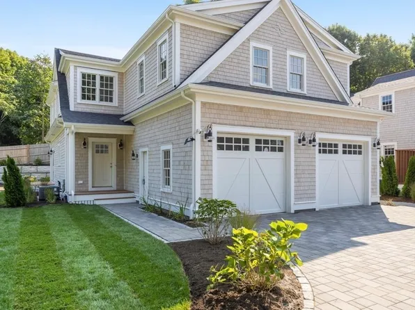 35 Leonard St #3, Bridgewater, MA 02324