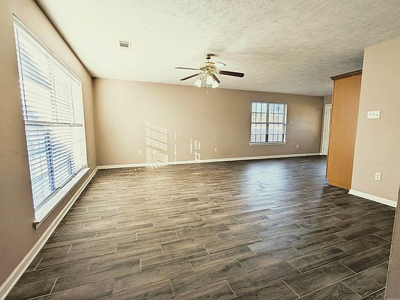 3rd image of 1880 Arden Ln