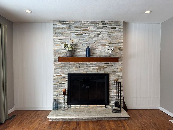 5th image of 8855 Maplewood Dr