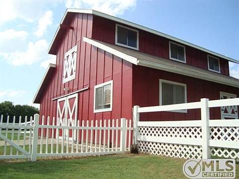 5th image of 410 Highridge Ln