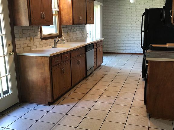 5th image of 9808 W 56th St