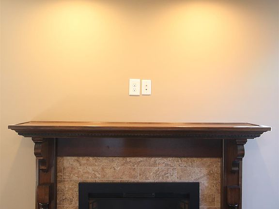 5th image of 137 West Dr