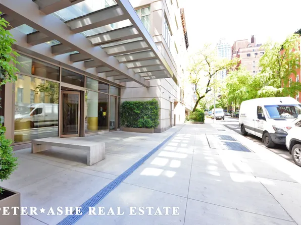 305 East 51st Street image 23 of 25