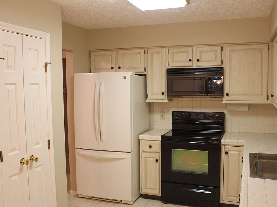 1st image of 31825 Bayview Dr