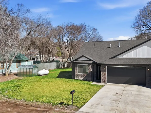 73 SW Evans Ave, Malad City, ID 83252