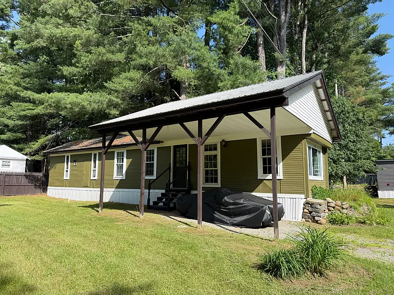 3 Spruce Ln — Photo 1