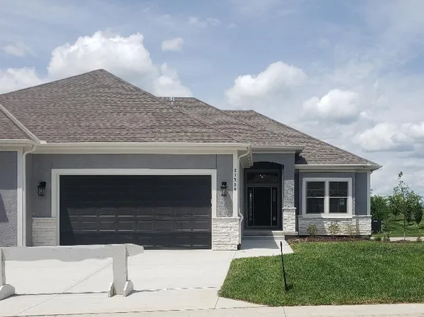 21746 W 116th Ter, Olathe, KS 66061