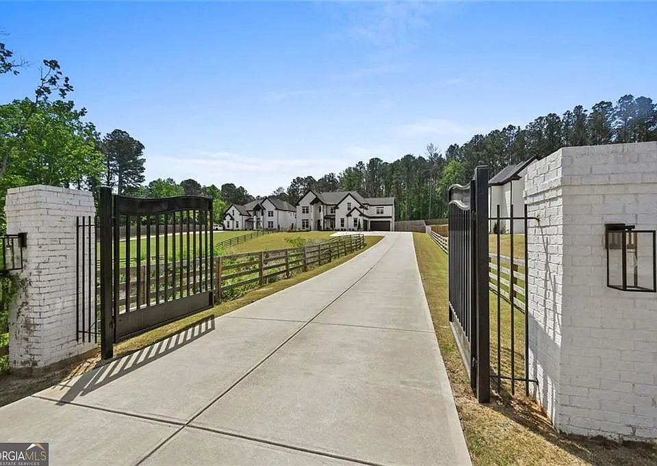 2694 Thompson Mill Rd