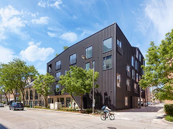 Lodge Evanston - Exterior