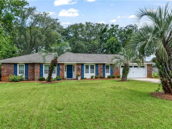 502 Rivera Dr, Saint Simons Island, GA 31522