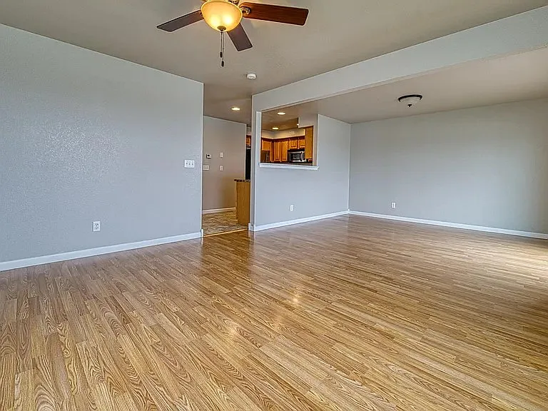 1902 Harvest Moon Dr — Photo 8