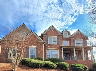 881 Creekview Bluff Way, Buford, GA 30518