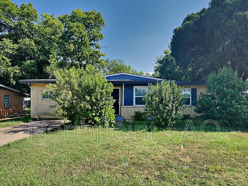 1st image of 1827 Martin Luther Dr