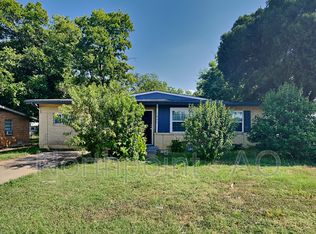 1827 Martin Luther Dr, Arlington, TX 76010