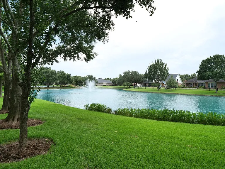 22719 Sierra Lake Ct — Photo 42