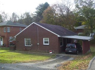 514 Sells Ln, Greensburg, PA