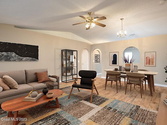 3rd image of 1209 White Oak Cir