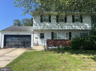 17 Pearson Dr, Newark, DE 19713