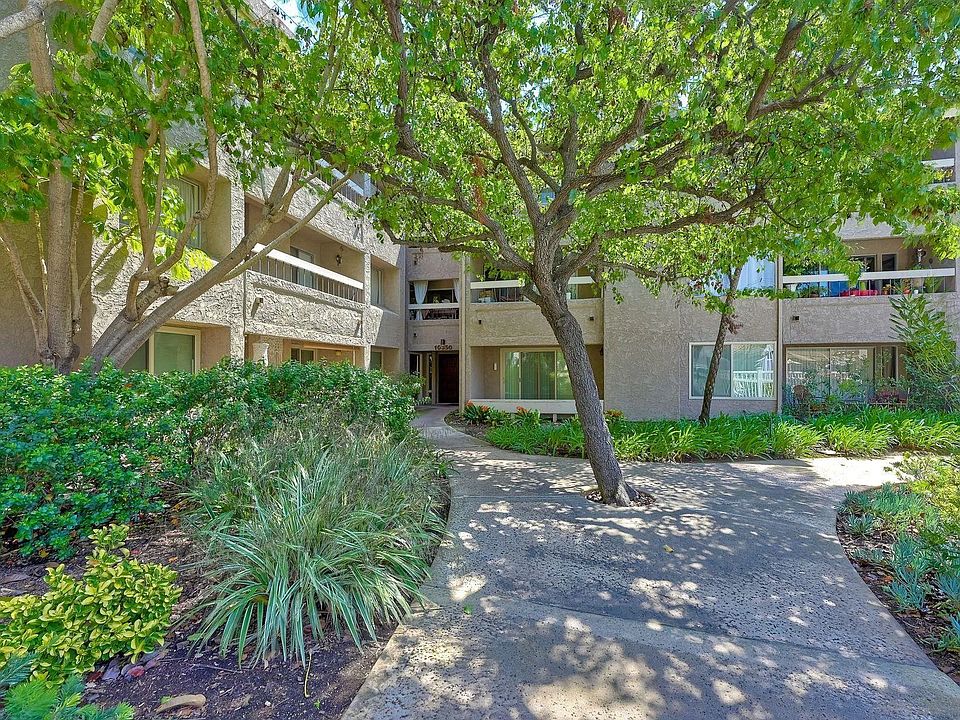 1st image of 10325 Caminito Cuervo Unit 204