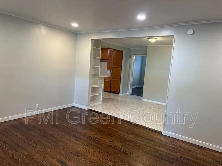 4357 S Rockford Pl — Photo 3