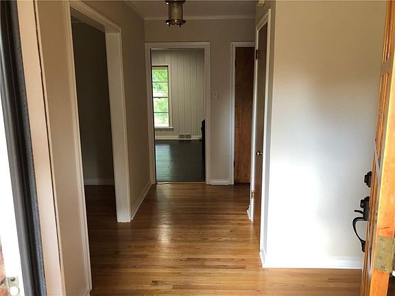2nd image of 1818 Shelmire Dr