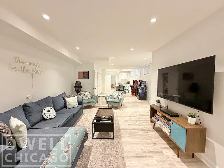 1419 N Paulina St — Photo 35
