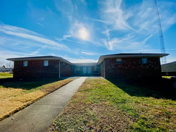 919 Parkview Dr, Boonville, IN 47601