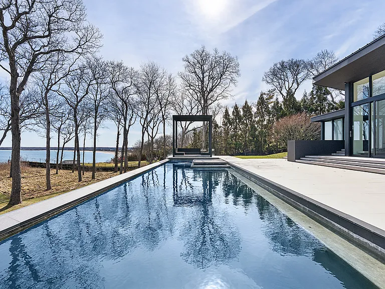 22 Hedges Banks Dr — Photo 31