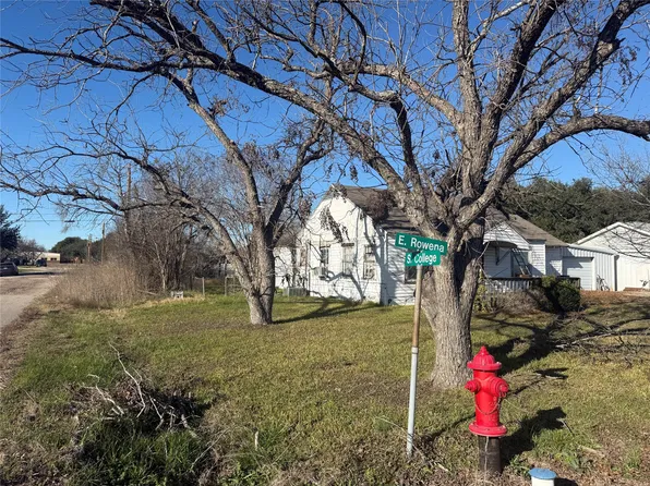 402 E Rowena, Rosebud, TX 76570