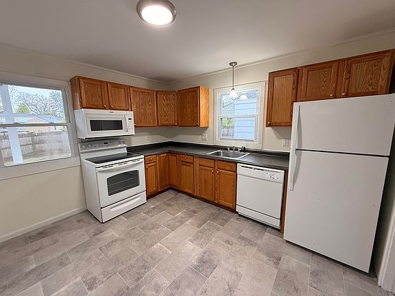 5th image of 15 Woodbury Lane