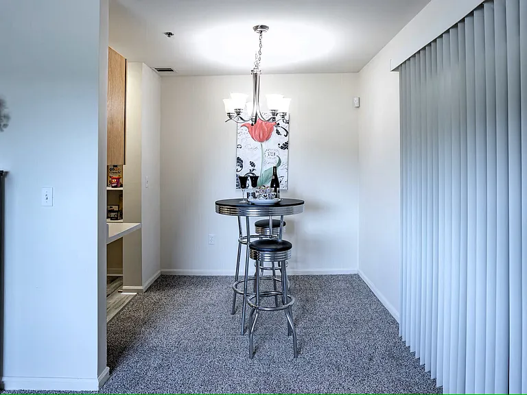Autumn Ridge Apartments — Photo 34