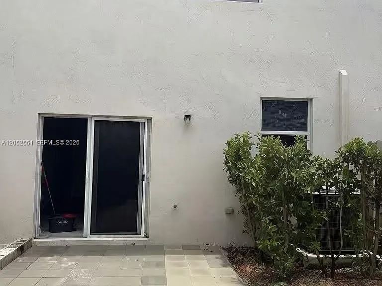 12262 NW 24th Pl — Photo 3