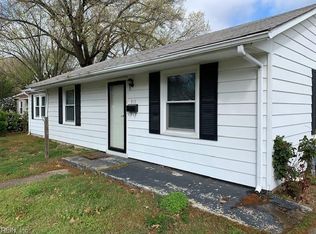 915 80th St, Newport News, VA 23605