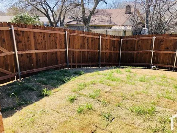 3540 Milan St, Arlington, TX 76015