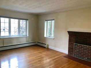 8 Mount Ida St APT 2, Newton, MA 02458