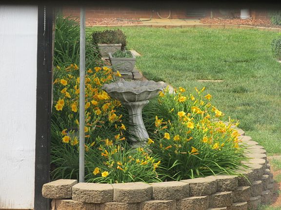 3rd image of 1615 Spangler Dr