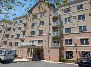 3402 Windsor Park Ct #169, Englewood, NJ 07631