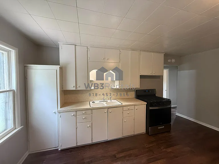 420 N Oklahoma Ave — Photo 8