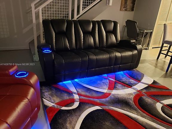 2nd image of 244 Biscayne Blvd APT 445