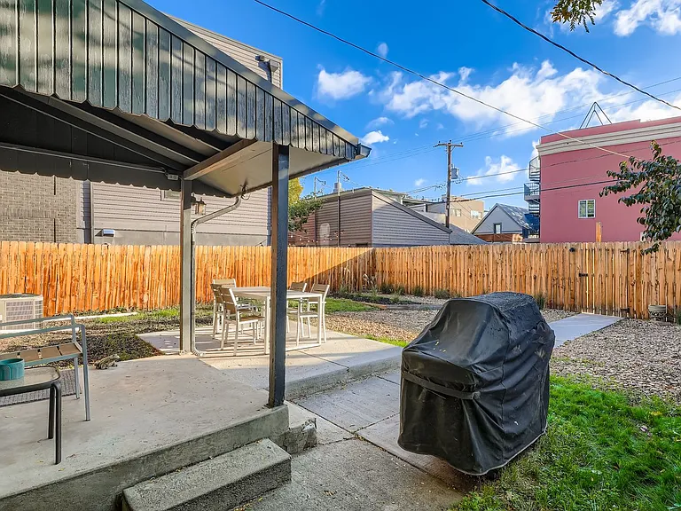 1864 Race St — Photo 14