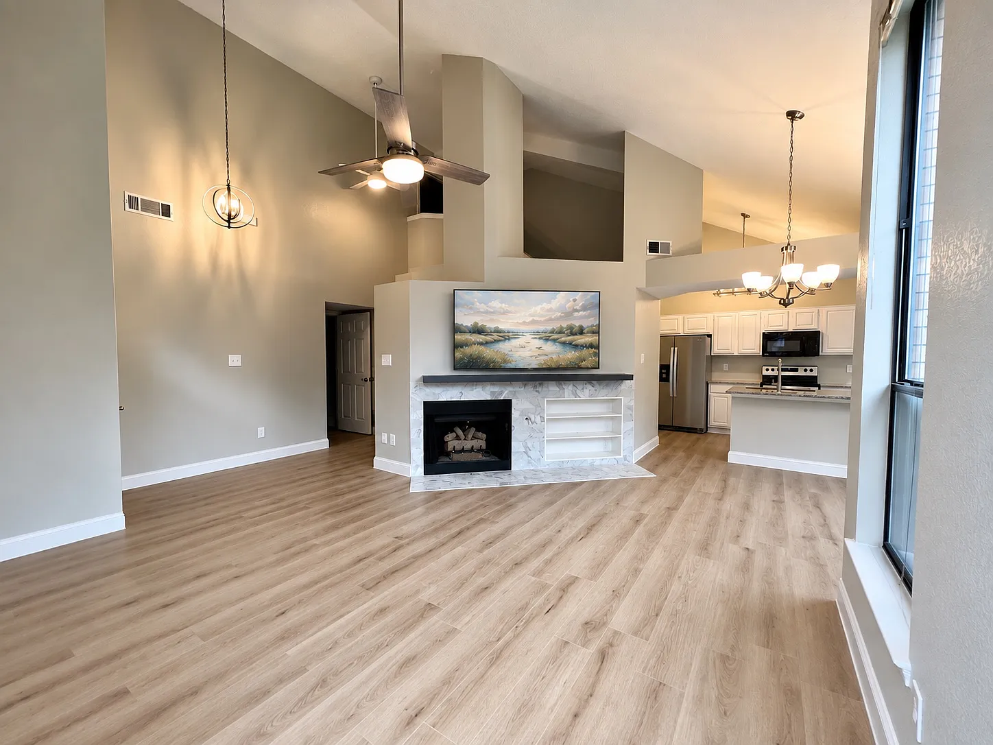 3 bed, 1371 sqft, $2,575 — Photo 1
