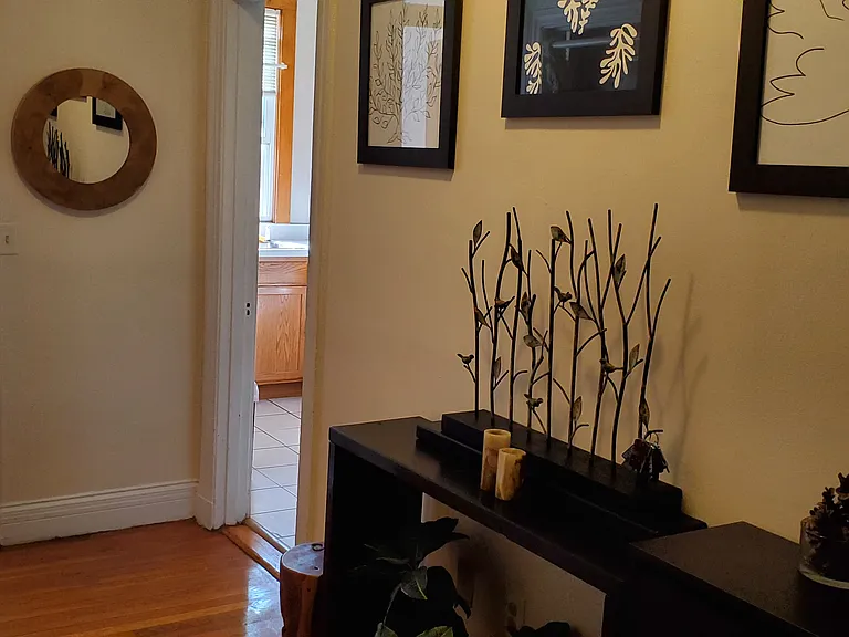 13 Glenville Ave #4F — Photo 5
