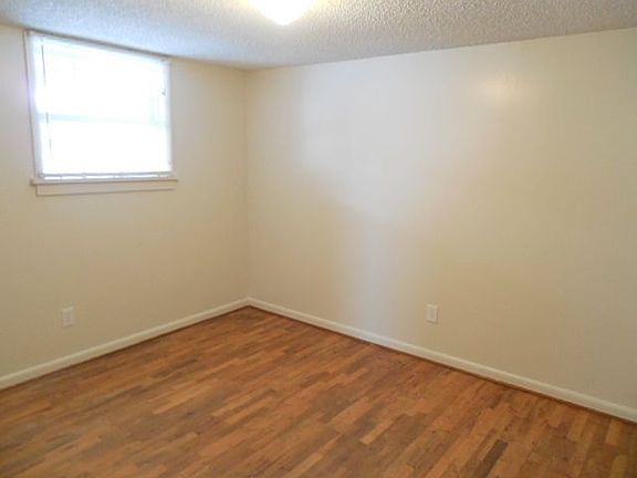 3rd image of 728 1/2 N 14th St